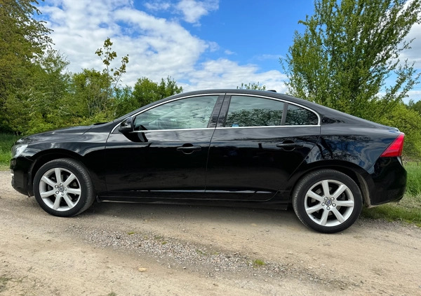 Volvo S60 cena 63000 przebieg: 106500, rok produkcji 2016 z Dobra małe 172